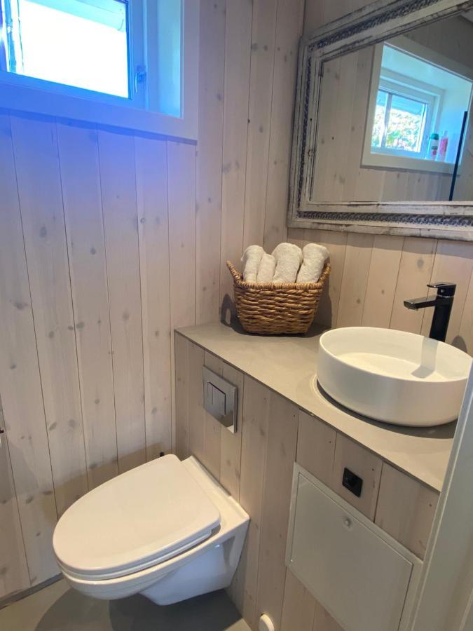 Guesthouse - Near City Center- Parking Available Сандефьорд Экстерьер фото